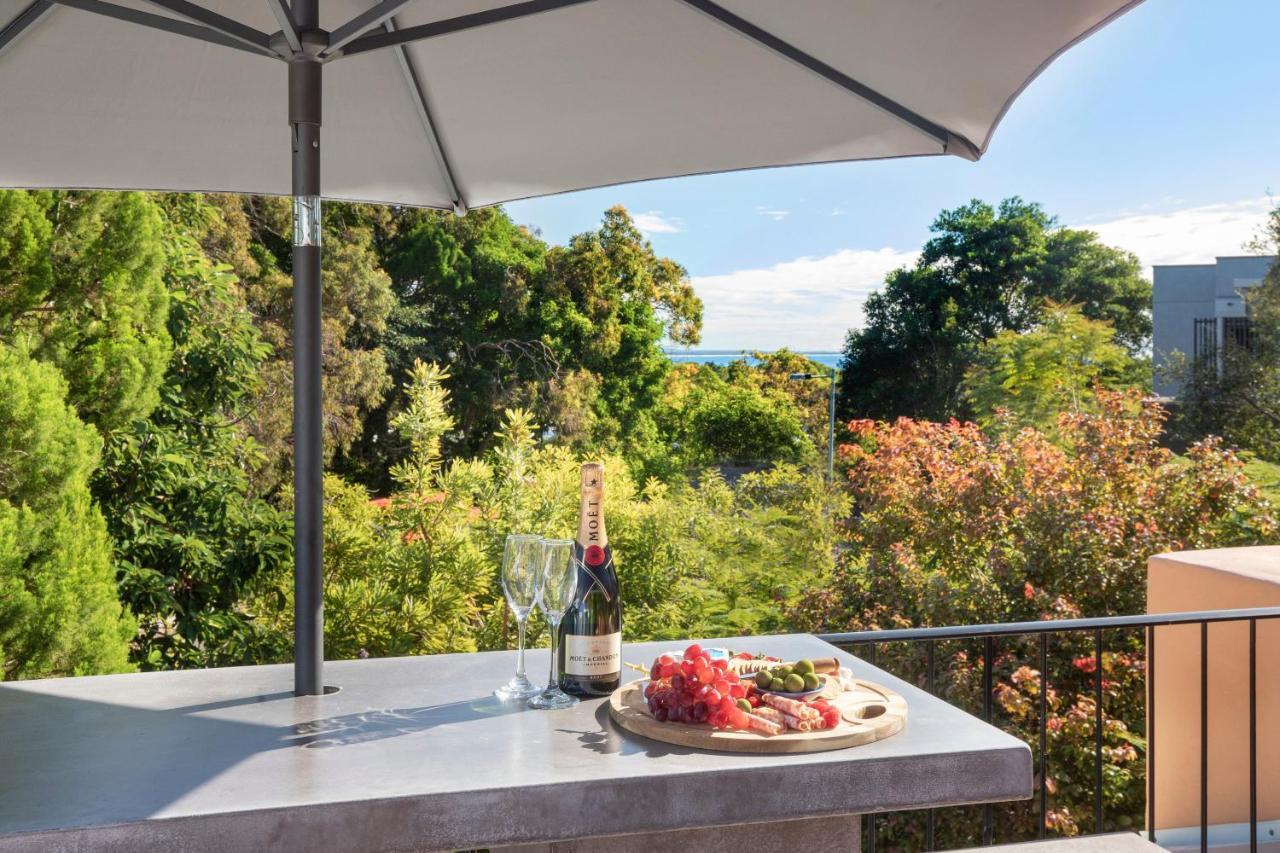 L'Auberge @ Noosa ภายนอก รูปภาพ