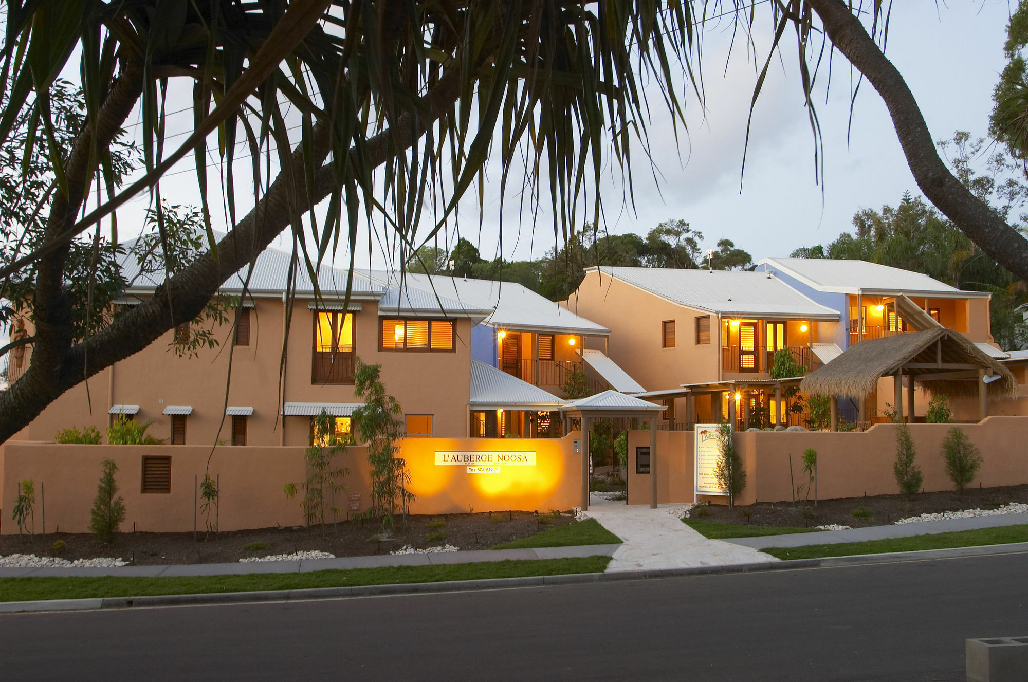 L'Auberge @ Noosa ภายนอก รูปภาพ